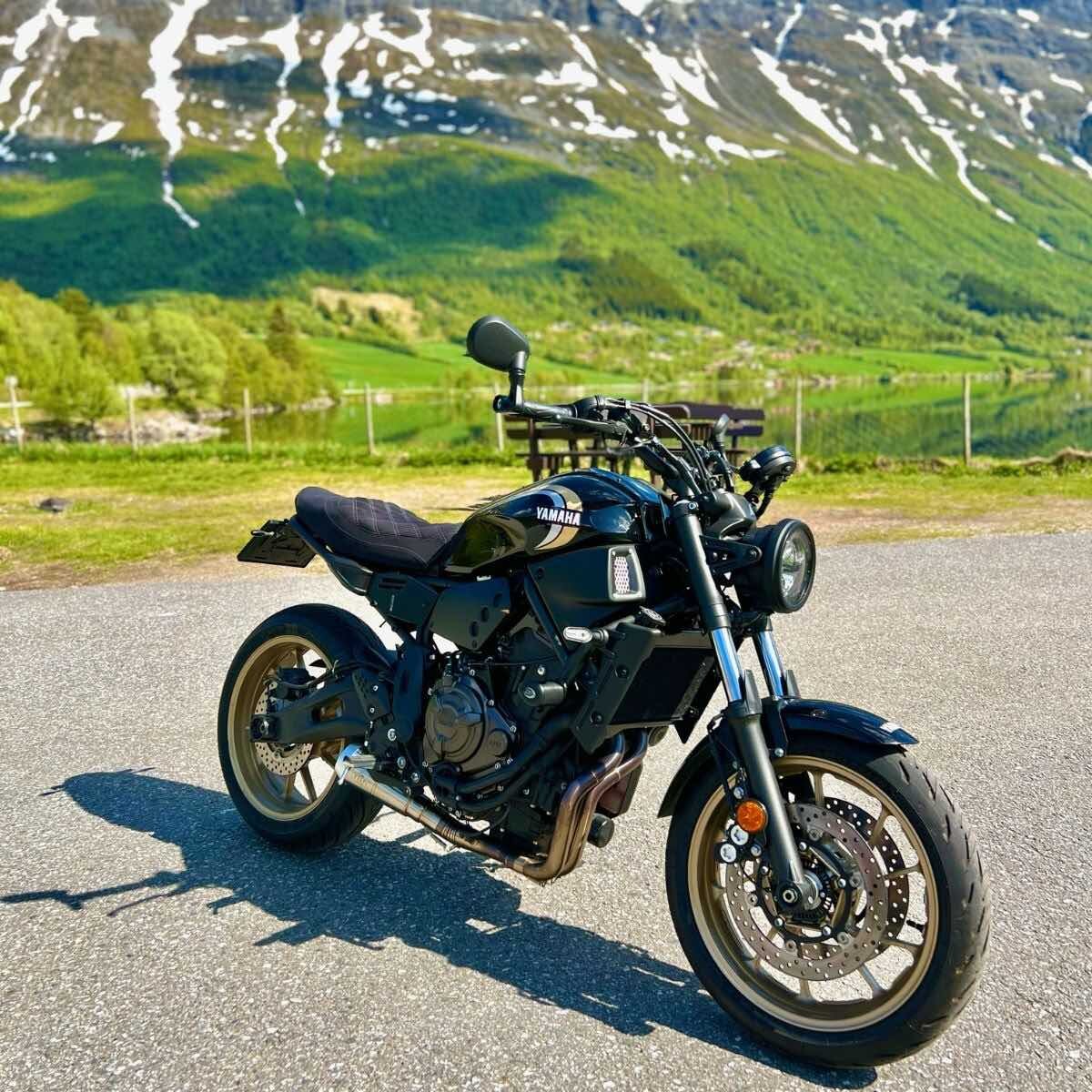YAMAHA XSR700 (2016-2025) FULL STAINLESS EXHAUST SYSTEM