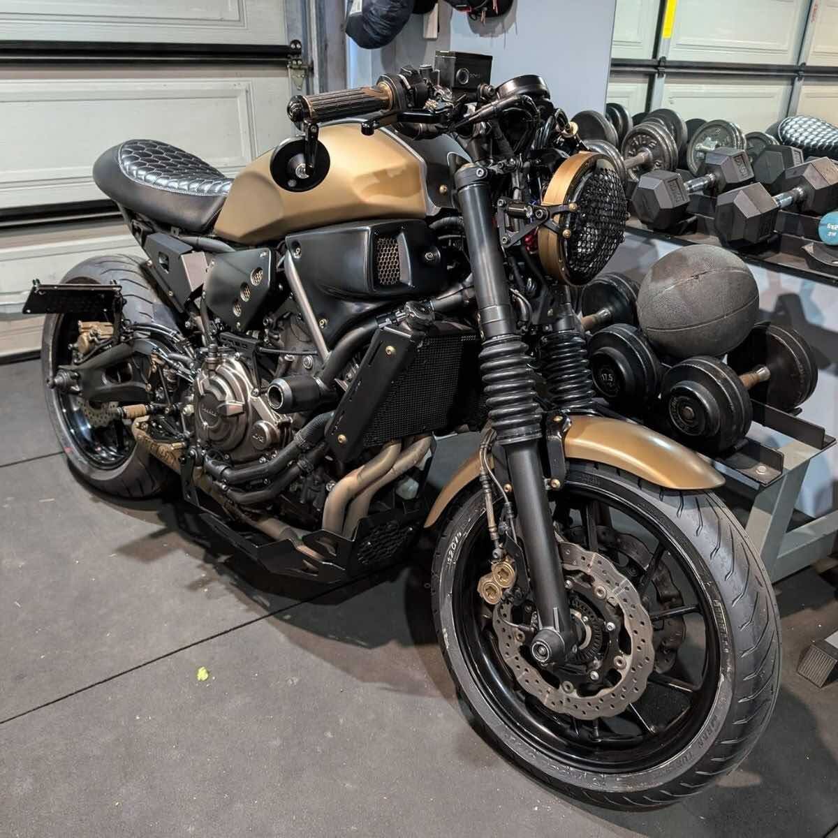 YAMAHA XSR700 (2016-2025) FULL STAINLESS EXHAUST SYSTEM