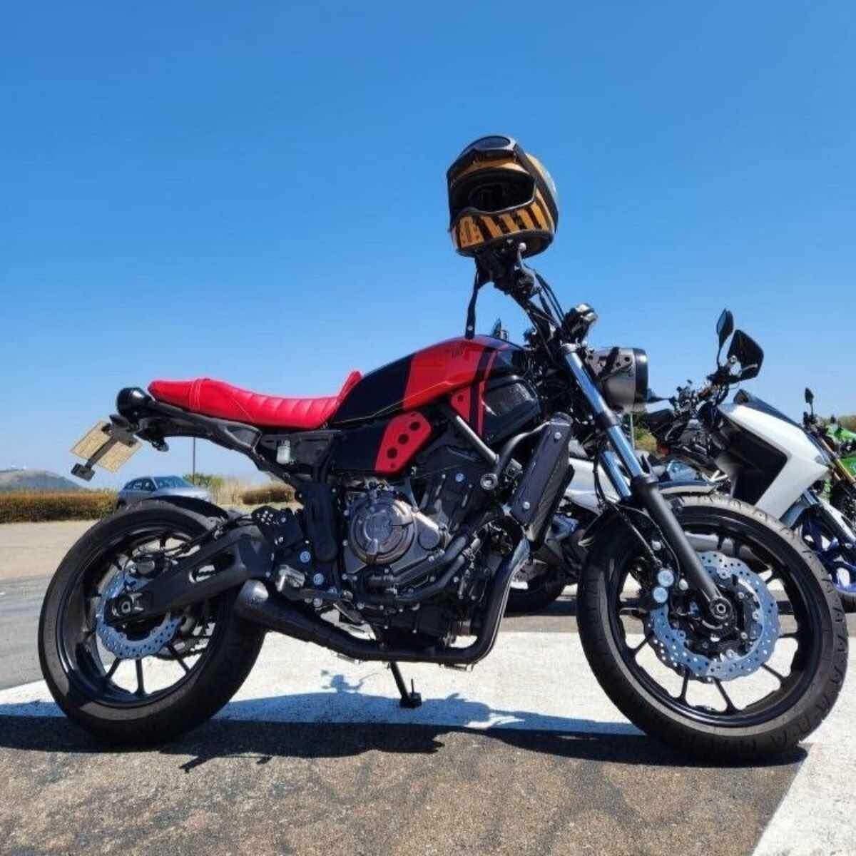 YAMAHA XSR700 (2016-2025) FULL STAINLESS EXHAUST SYSTEM