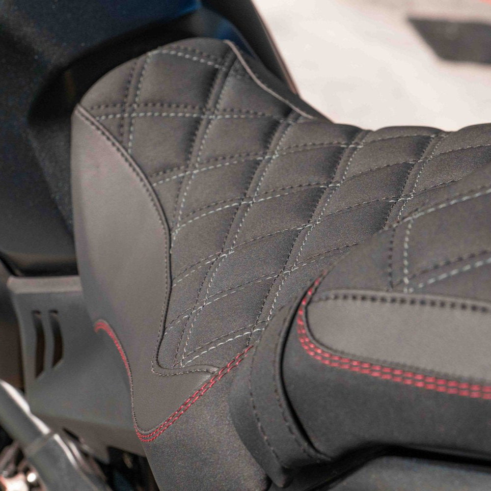 A Honda CB650R with a Kelpi Custom Moto seat trim
