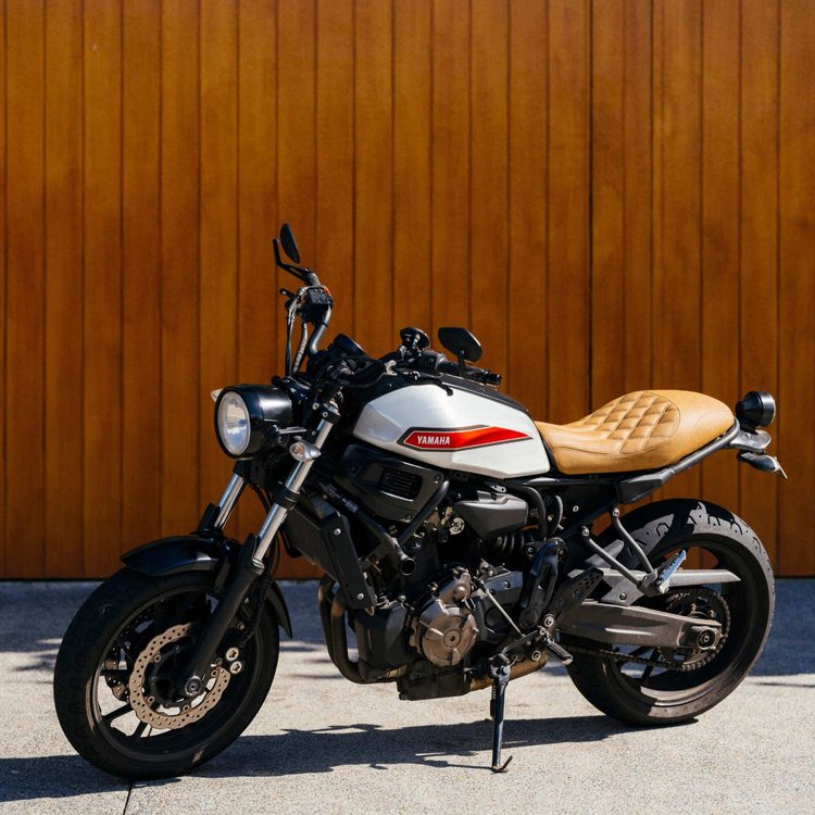 YAMAHA XSR700 (2016+) RESHAPED SEAT TRIM