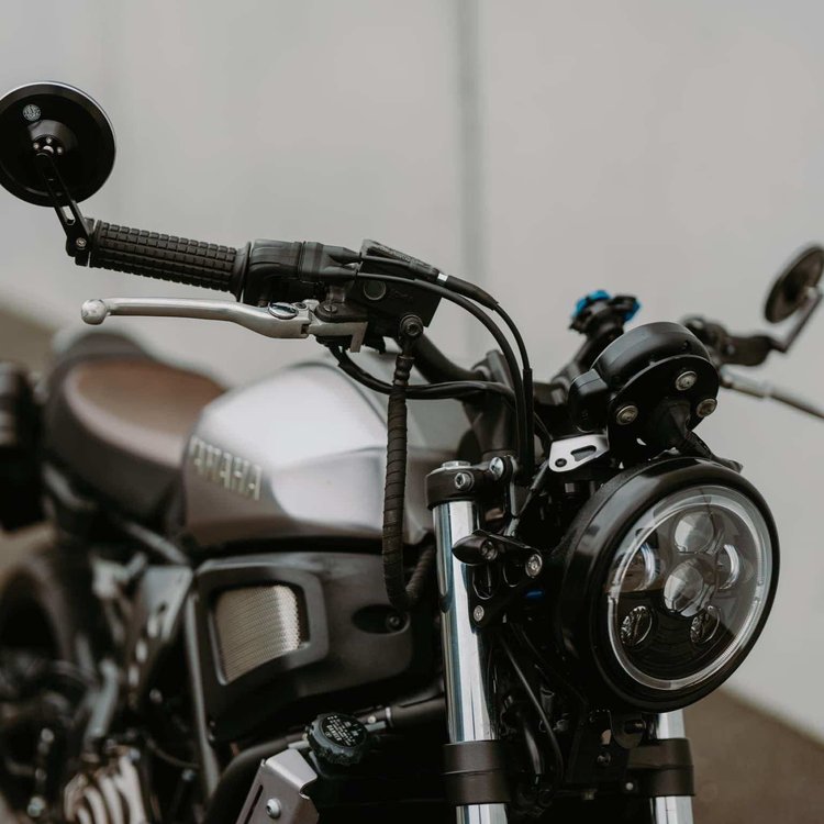 YAMAHA XSR700 LED HEADLIGHT CONVERSION KIT (2016-2021)