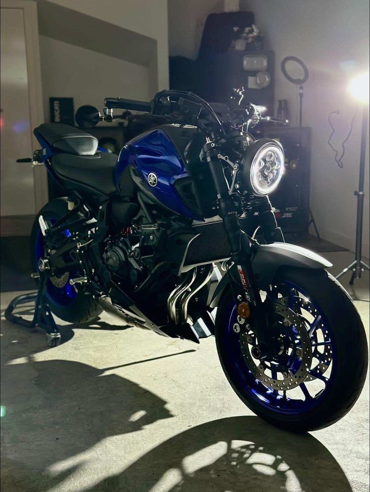 YAMAHA XSR700/MT07 (2014-2020) SLIMLINE BUCKET HEADLIGHT CONVERSION