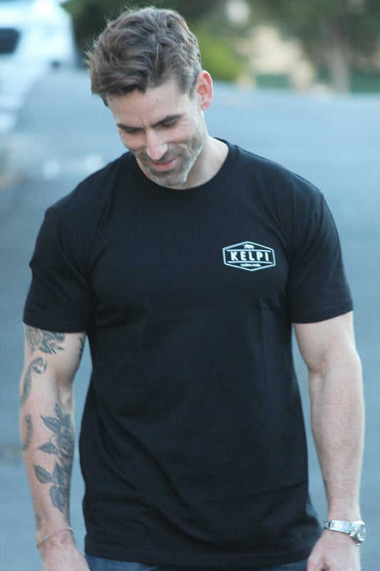KELPI SIGNATURE TEE