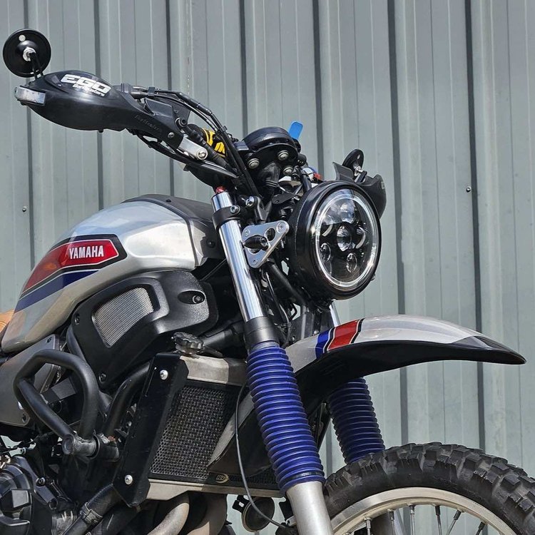 YAMAHA XSR700 LED HEADLIGHT CONVERSION KIT (2016-2021)