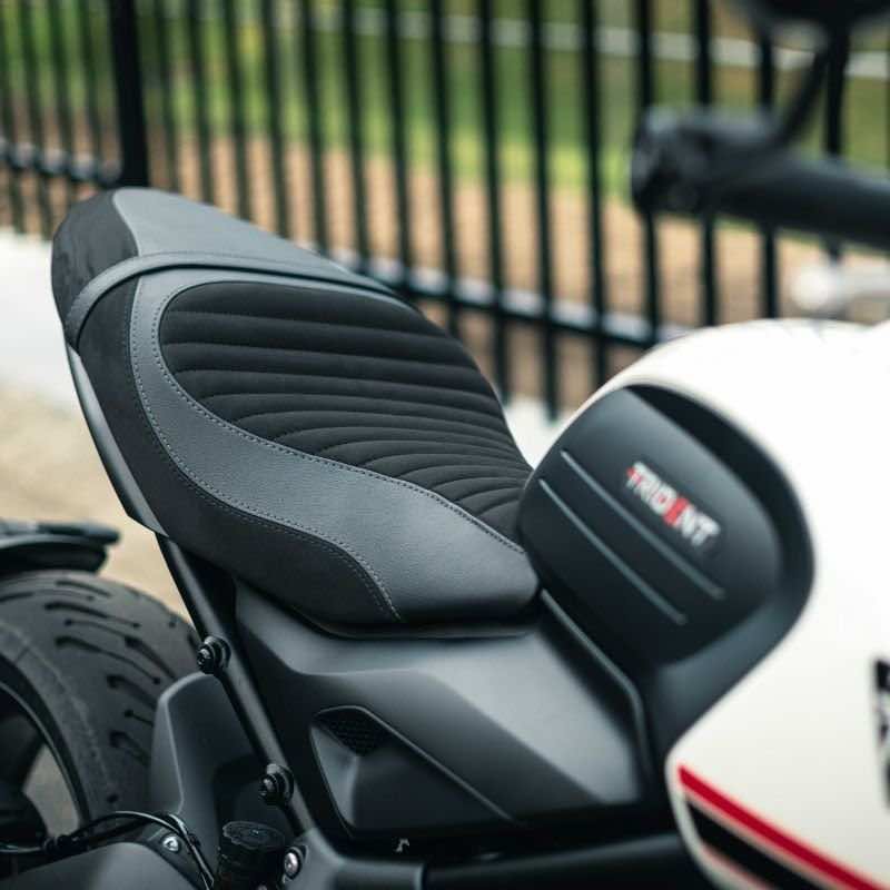 TRIUMPH TRIDENT 660 (2021+) CUSTOM SEAT TRIM