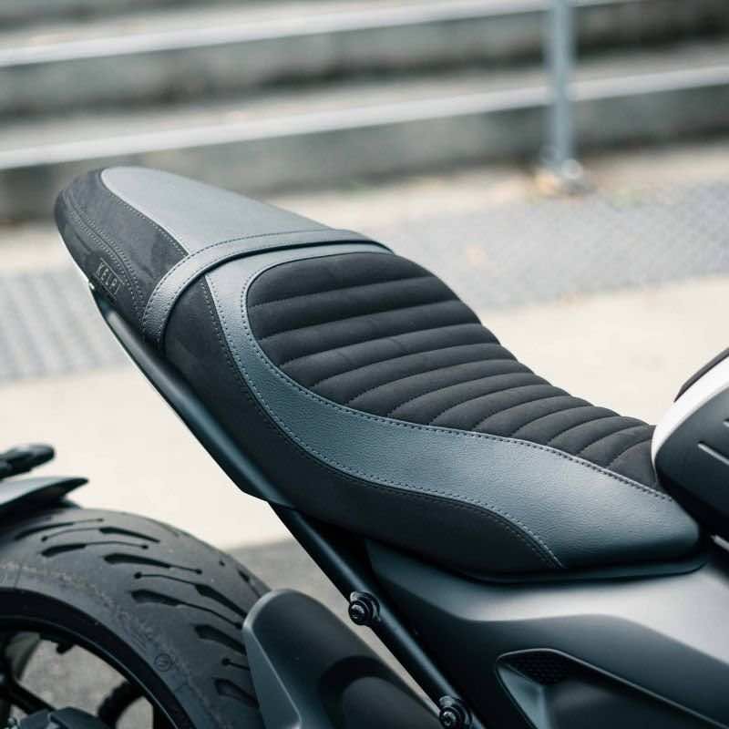TRIUMPH TRIDENT 660 (2021+) CUSTOM SEAT TRIM