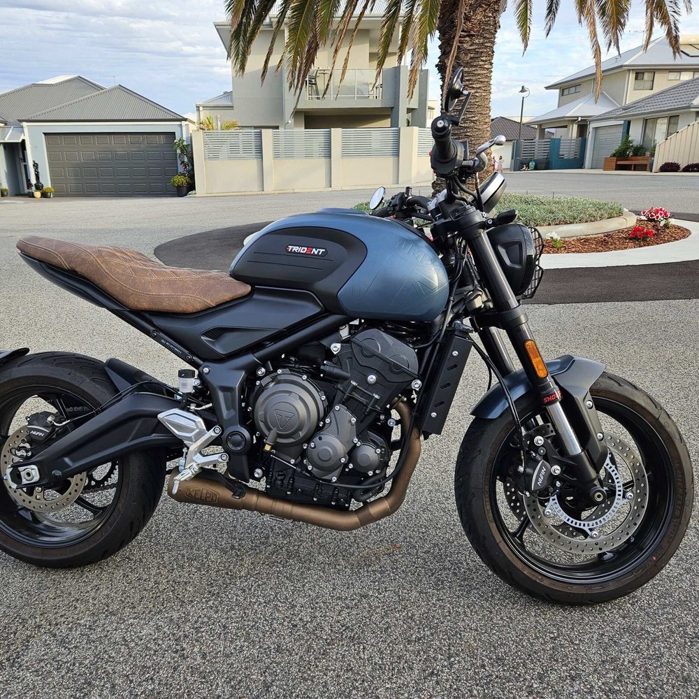 TRIUMPH TRIDENT 660 (2021+) CUSTOM SEAT TRIM