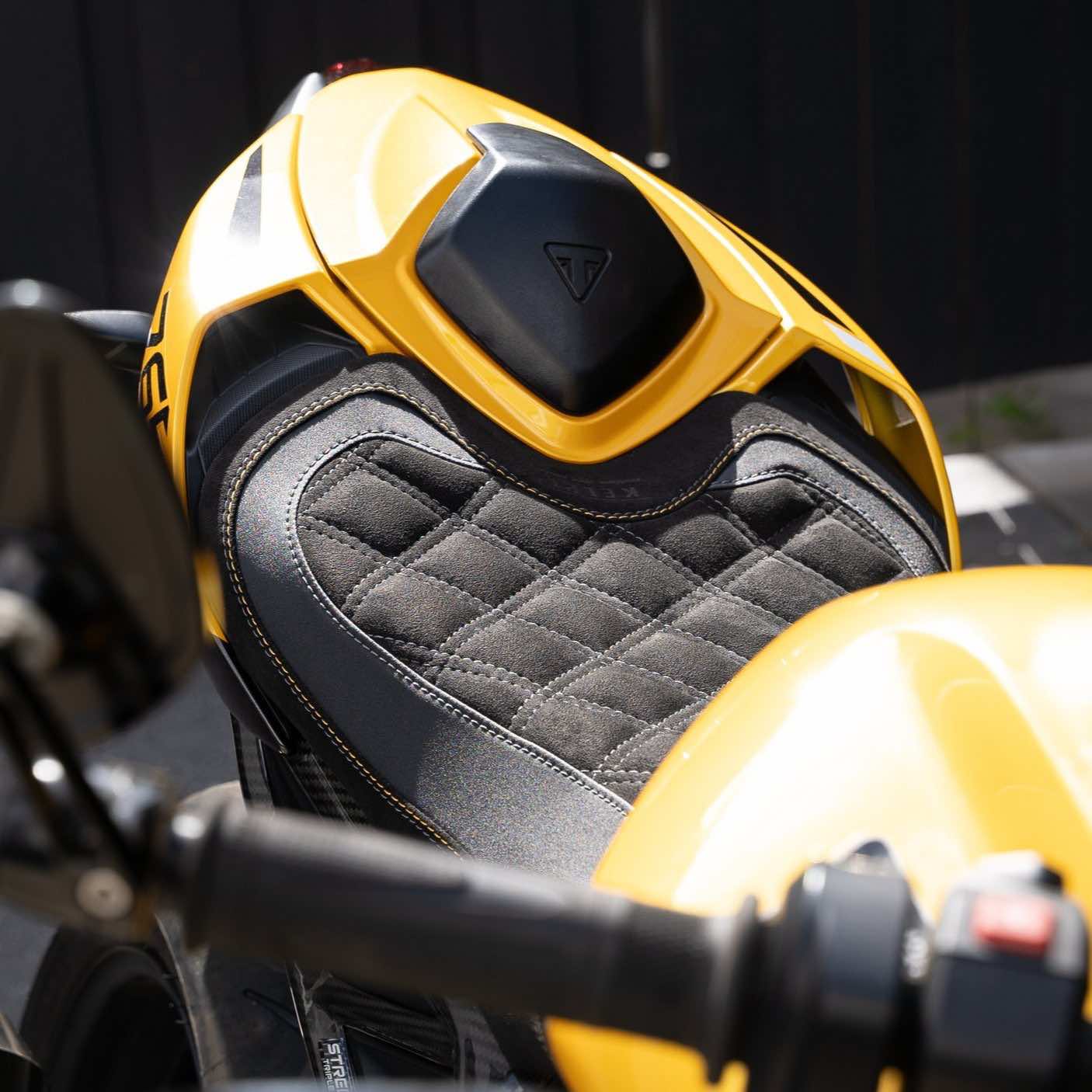 TRIUMPH STREET TRIPLE 765 (2023-2025) COMFORT SEAT TRIM