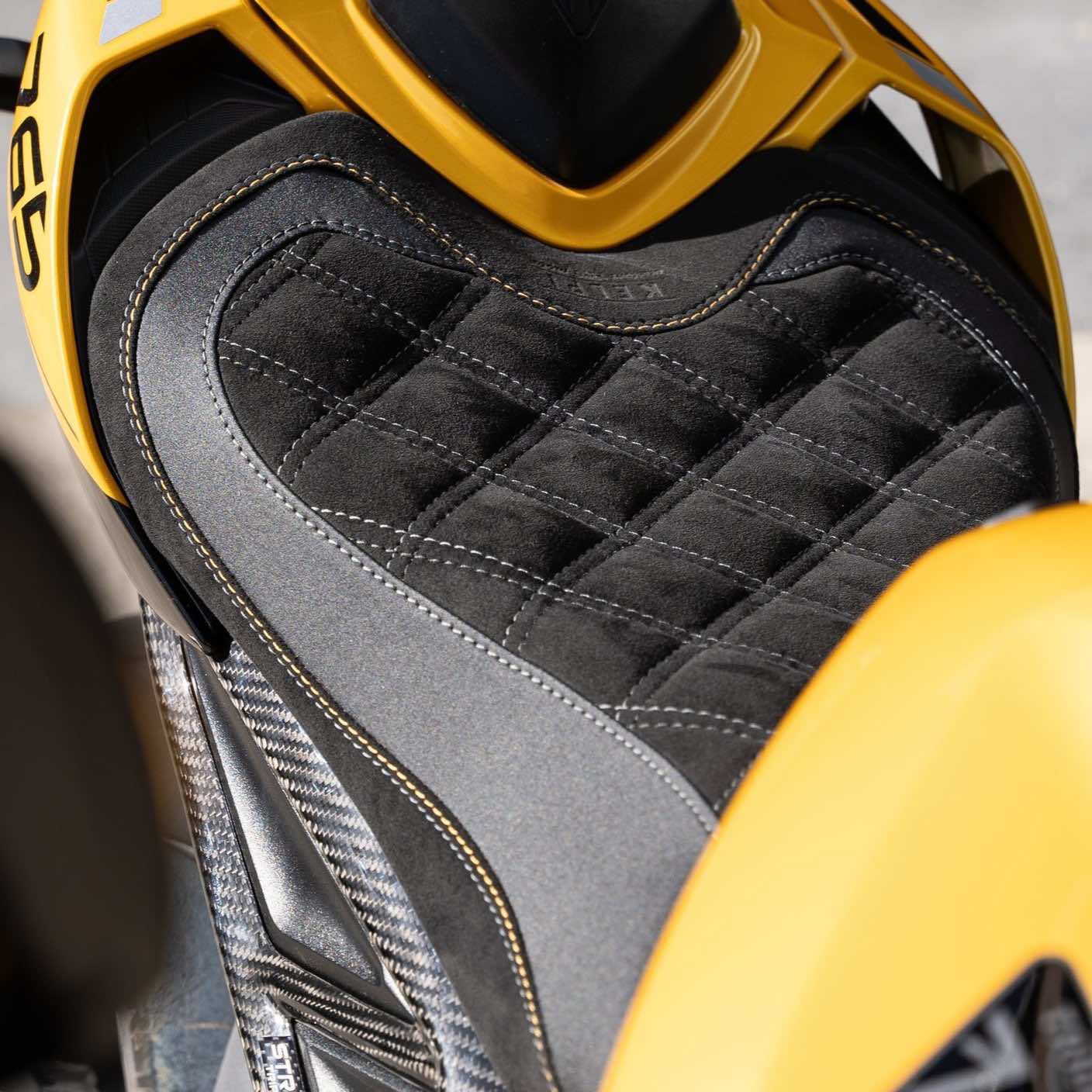 TRIUMPH STREET TRIPLE 765 (2023-2025) COMFORT SEAT TRIM