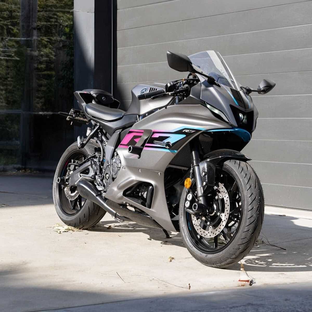 Yamaha R7 (2022-2025+) Full Stainless Exhaust System | Kelpi Custom Moto