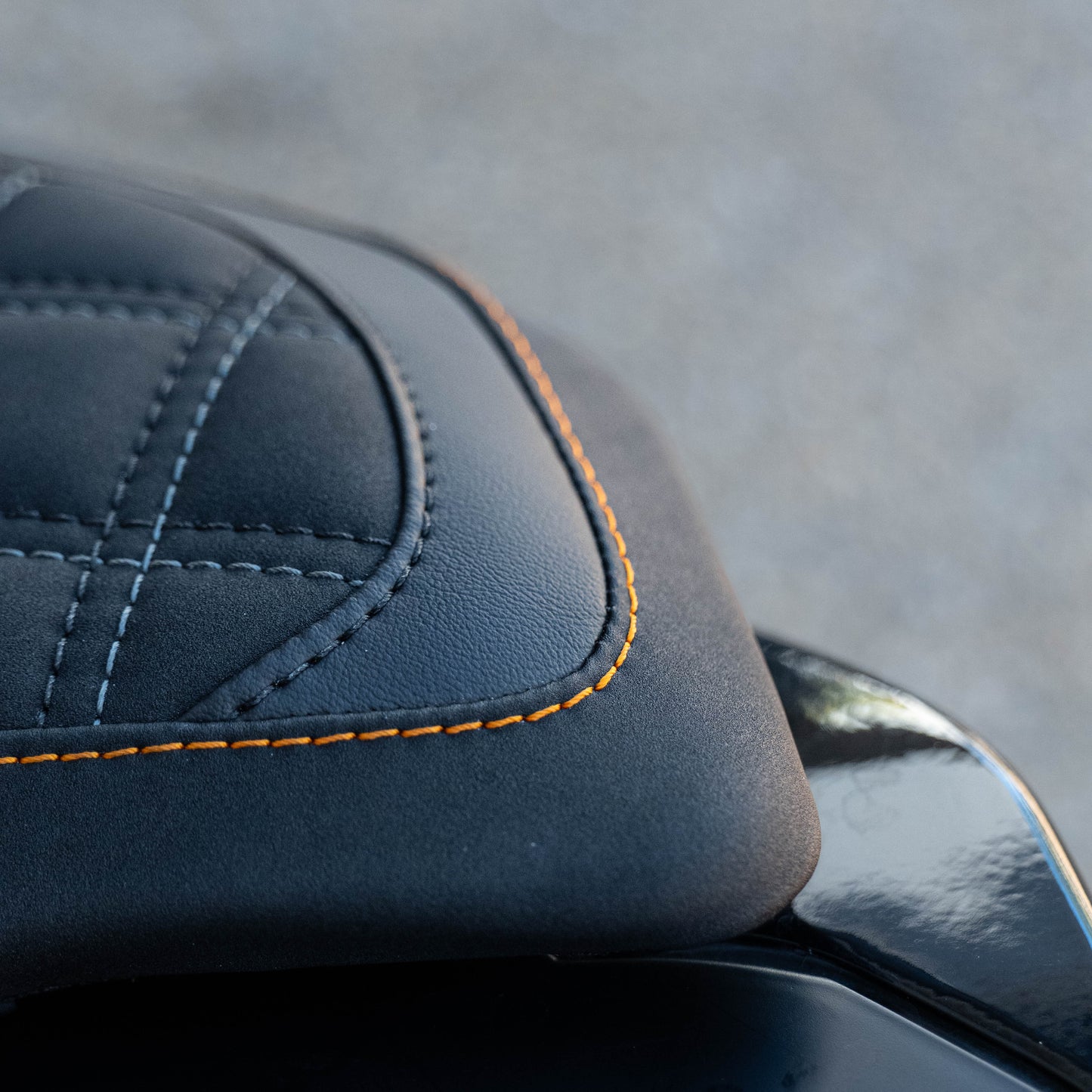 KTM DUKE 790/890 (2018–2025) COMFORT SEAT TRIM