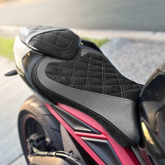 TRIUMPH STREET TRIPLE 765/660 (2017-2022) COMFORT SEAT TRIM