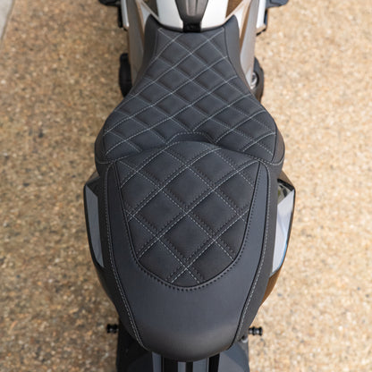 TRIUMPH DAYTONA 660 (2024+) CUSTOM SEAT TRIM