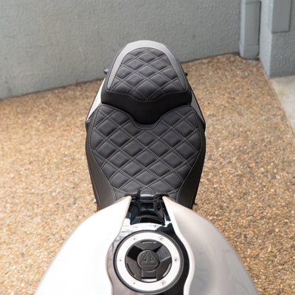 TRIUMPH DAYTONA 660 (2024+) CUSTOM SEAT TRIM