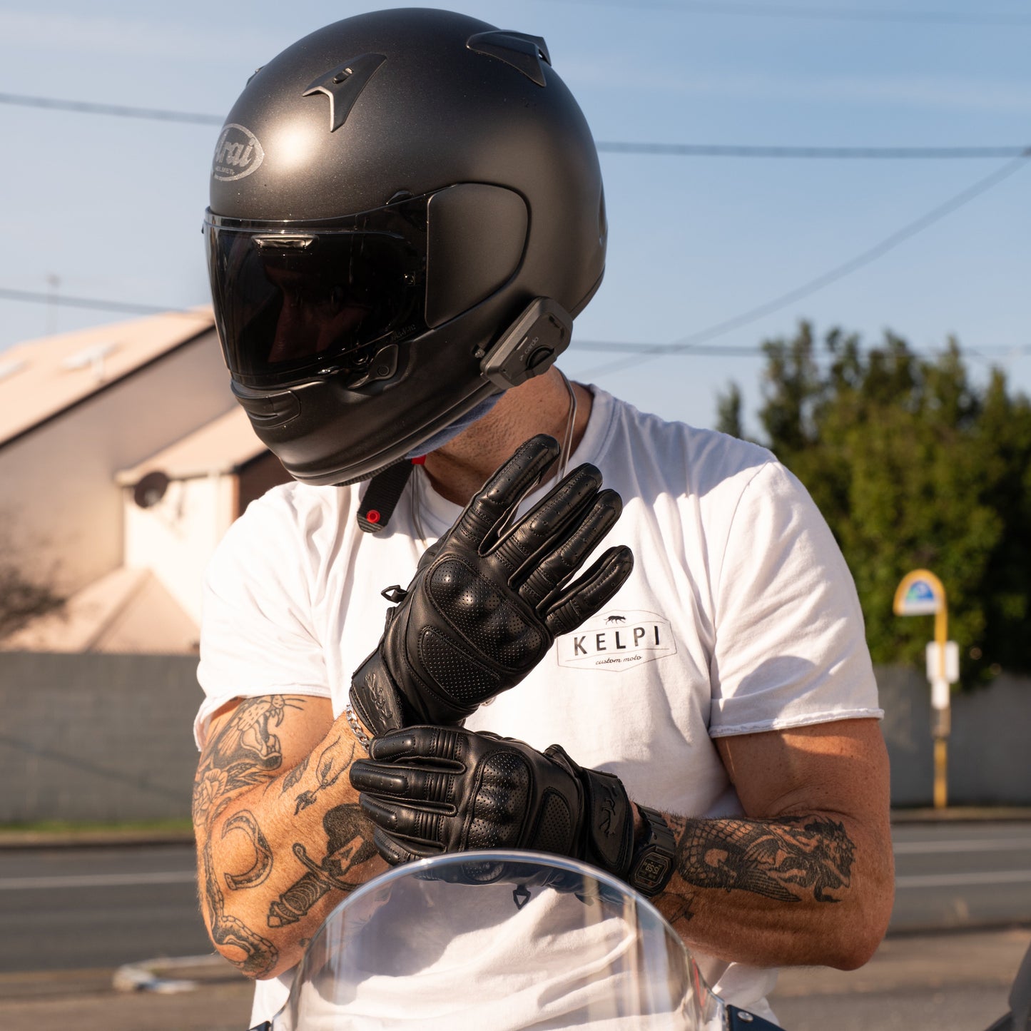 KELPI SIGNATURE TEE