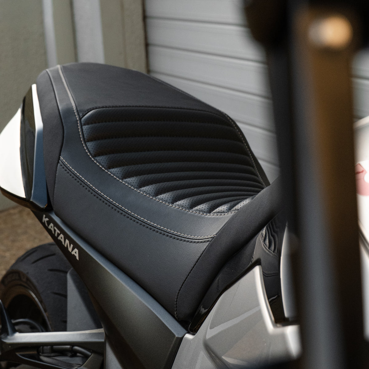 SUZUKI KATANA (2019-2026+) COMFORT SEAT