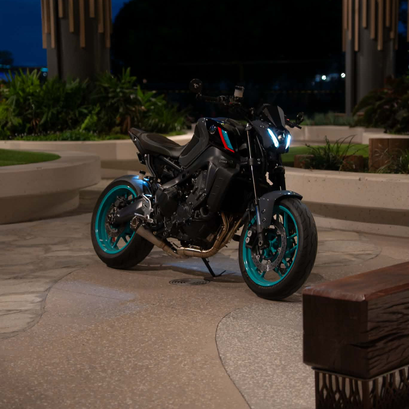 YAMAHA MT09 (2021-2023) SLIPSTREAM EXHAUST SYSTEM