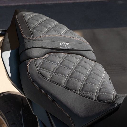 Honda CB650R with a Kelpi Custom Moto seat trim with a matching bronze detail stitch