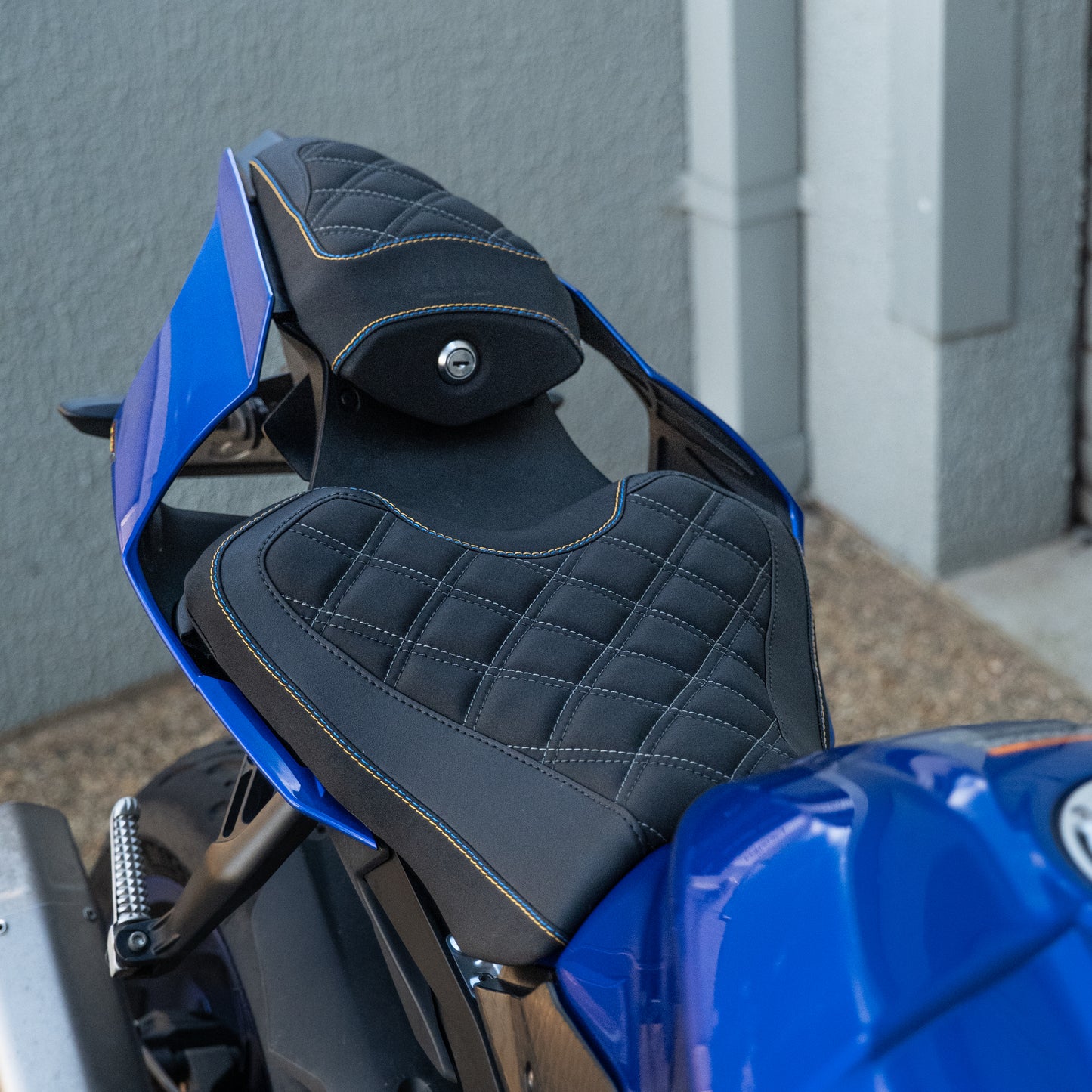 YAMAHA R1 (2015+) COMFORT SEAT TRIM